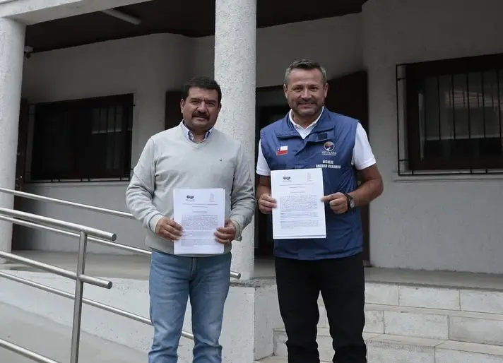Municipios de Licantén y Río Claro firmaron convenio de colaboración