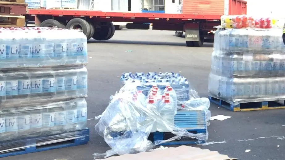 Ratifican clausura de embotelladora tras detectar coliformes fecales