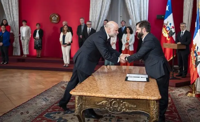 Álvaro Elizalde juramentó como nuevo ministro del Interior y Seguridad Pública