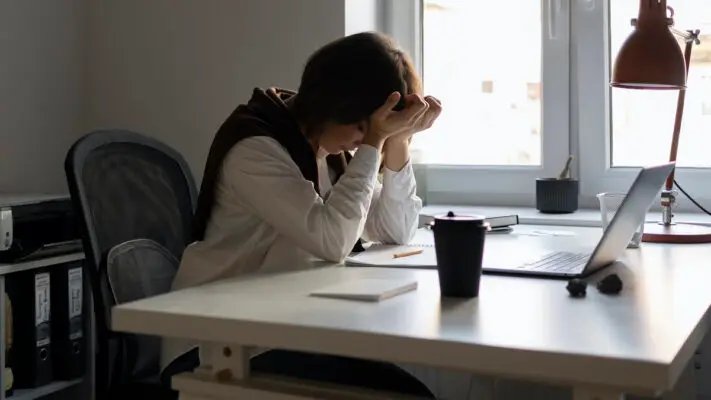 Cambio de hora 2025: Consejos para una mejor adaptación personal y laboral