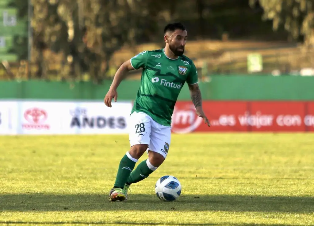 Johan Fuentes será el último refuerzo de Curicó Unido