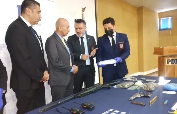 En prisión preventiva quedó padre de cantante urbano involucrado en banda dedicada al narcotráfico