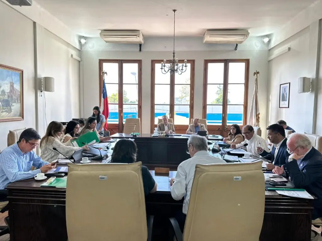 Concejales modifican tabla para exigir una auditoría externa al municipio curicano