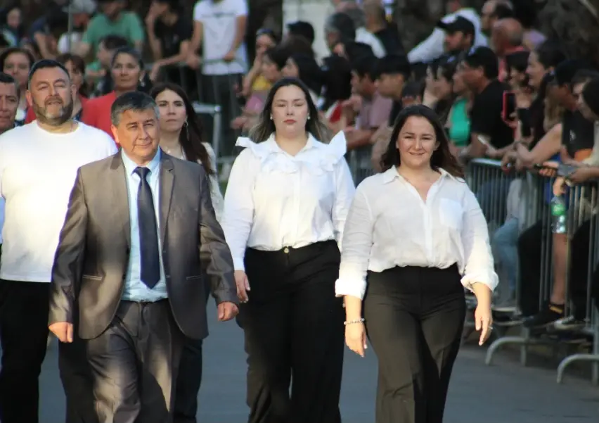 "Podíamos estar frente a la comisión de delitos": Exfuncionaria denuncia a alcalde de Teno por presuntas irregularidades