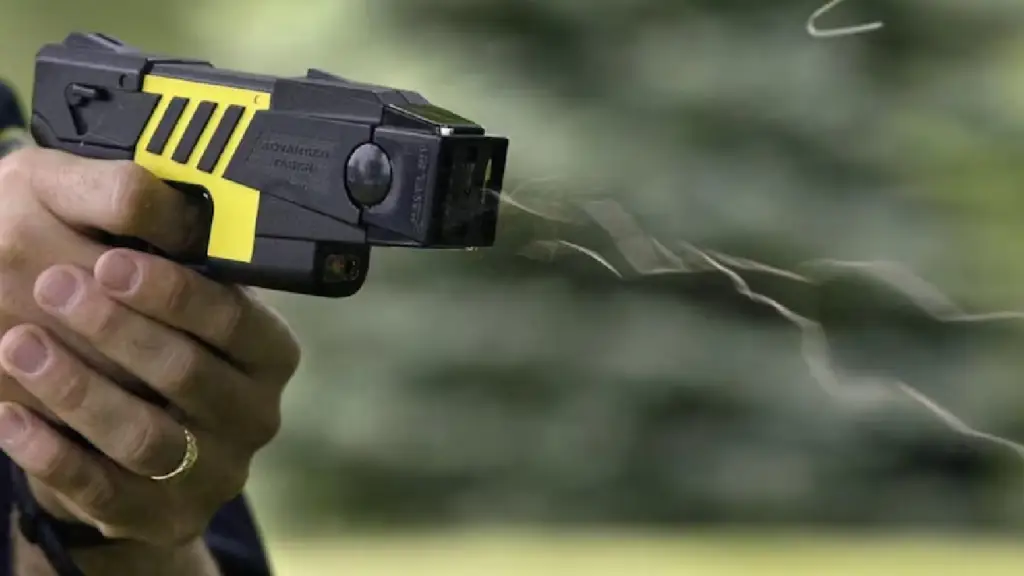 Senado incluye uso de pistolas taser en proyecto de ley de Seguridad Municipal
