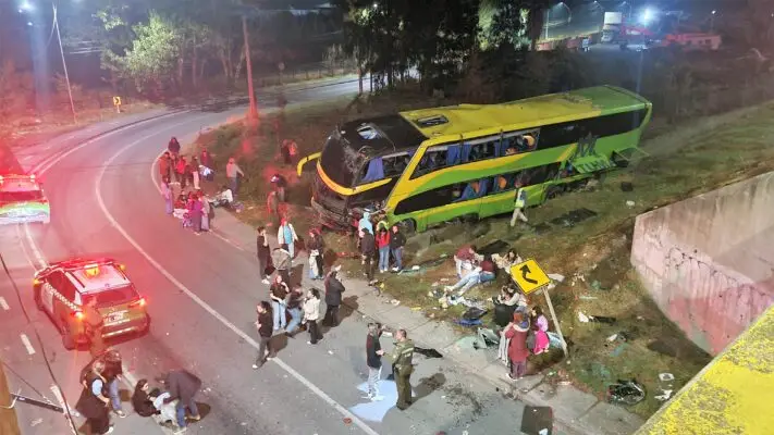 Ballet Semillero Renacer de Curicó informa sobre accidente de bus y agradece apoyo tras regresar de Tomé