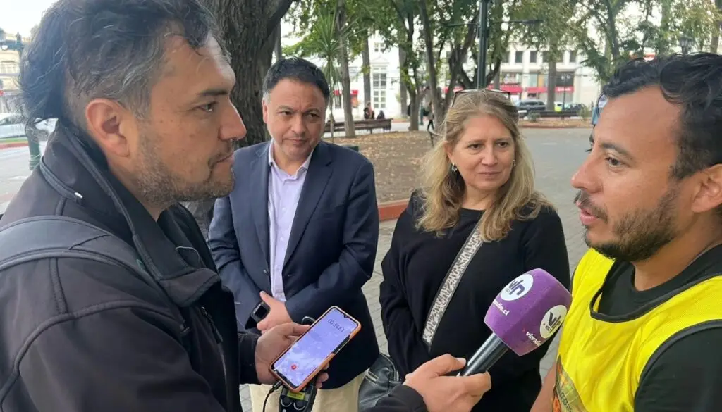 Curicó recibe a padre en su caminata solidaria por la distrofia muscular de Duchenne
