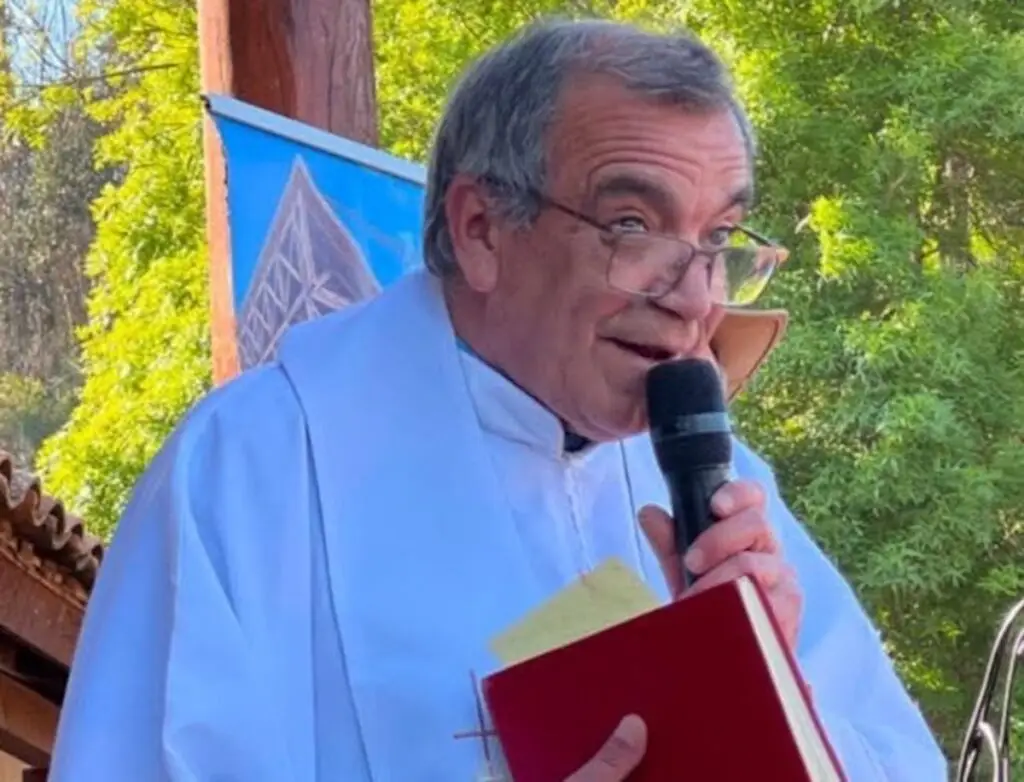 Comunidad de Paredones lamenta el fallecimiento del querido Padre Fermín Castro: Funerales serán mañana en Lautaro