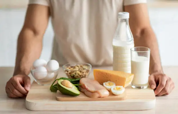 ¿Cuánta proteína necesitas realmente? Nutricionista desmitifica su consumo y revela las claves para una ingesta óptima