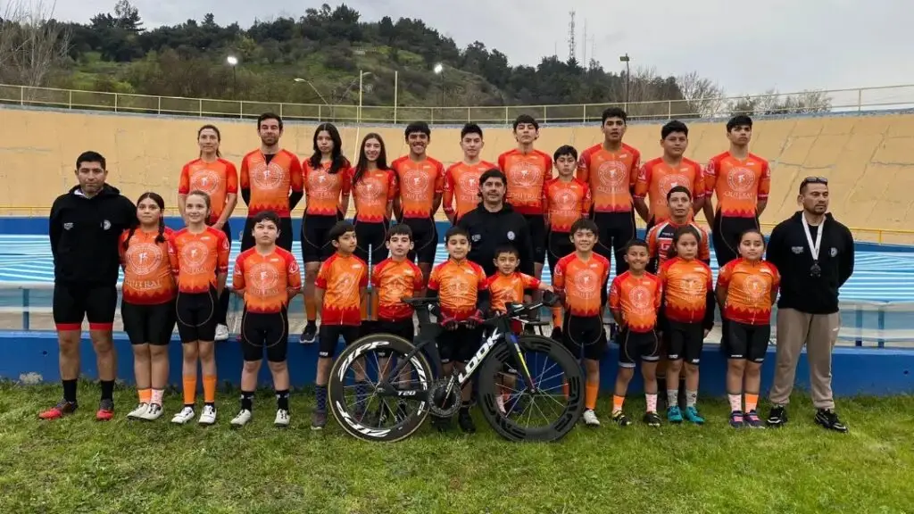 Scuola Mahuida de Curicó brilla en el Nacional de Ruta y se posiciona como tercer mejor equipo del país