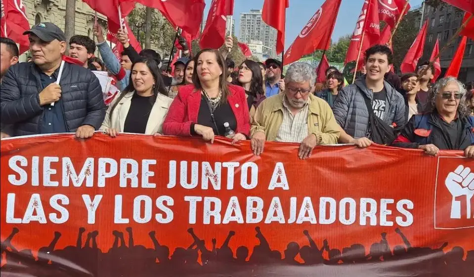Senadora Vodanovic por Día de los Trabajadores: “No podemos permitir poner en riesgo los avances laborales que hemos alcanzado”