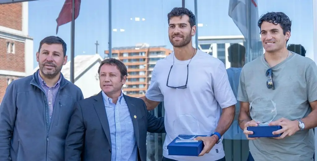 Gobierno Regional del Maule apoya con $30 millones a los primos Grimalt para el Mundial de Vóleibol Playa en Australia