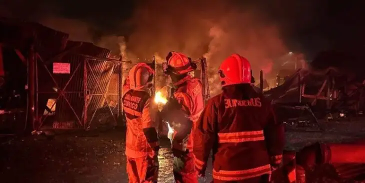 Cuerpo de Bomberos de Teno declara tercera alarma de incendio en Ventana del Bajo
