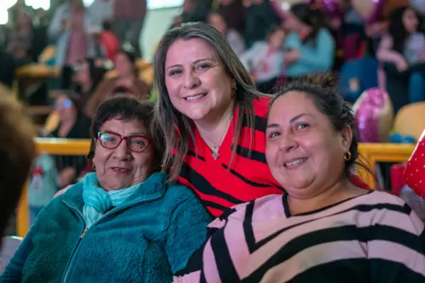 Rauco homenajeó con alegría y actividades a sus madres en una emotiva celebración comunal