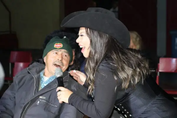 Hualañé celebró el Día del Padre con boxeo y música