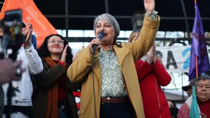 Jeannette Jara gana las primarias oficialistas y será la candidata a La Moneda
