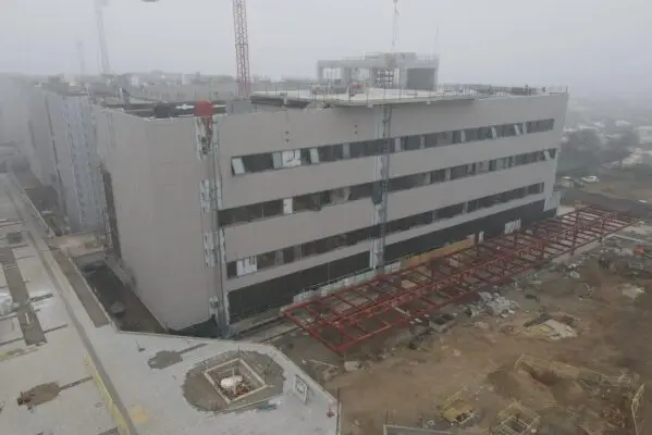 Nuevo Hospital de Cauquenes alcanza 85% de avance: Beneficiará a la provincia y reforzará la salud mental en el Maule Sur