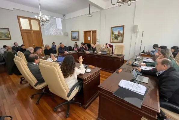 Concejo Municipal de Curicó aprobó programa para mantener y conservar canales