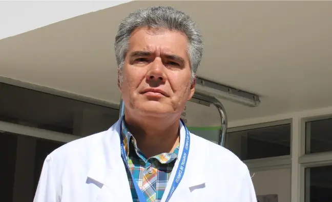 Director del Hospital de Curicó niega conflicto de interés con clínicas de diálisis