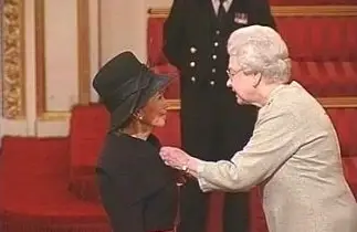 La doctora curicana que se transformó en la primera mujer chilena en ser Dama Comandante del Imperio Británico